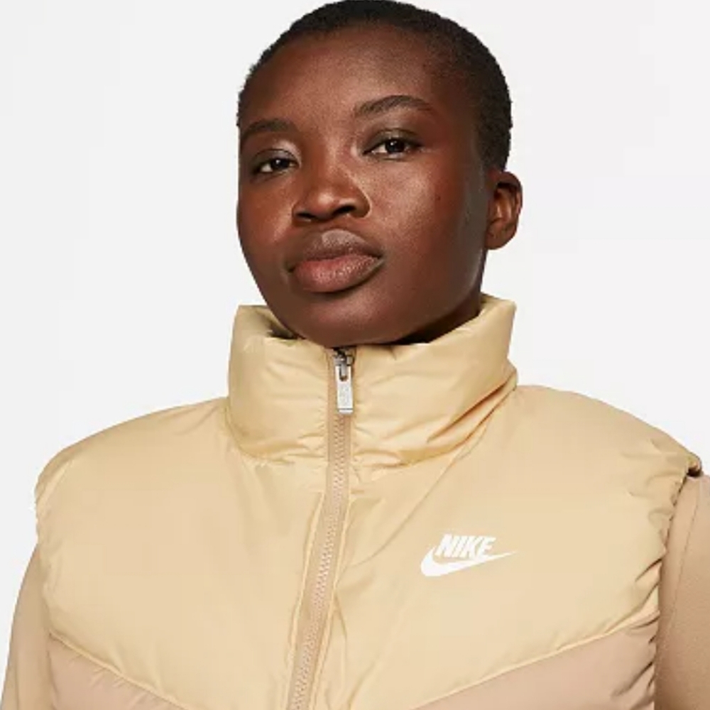 Women's Nike Sportswear Therma-FIT Windrunner Down Vest - Picture 4 of 5